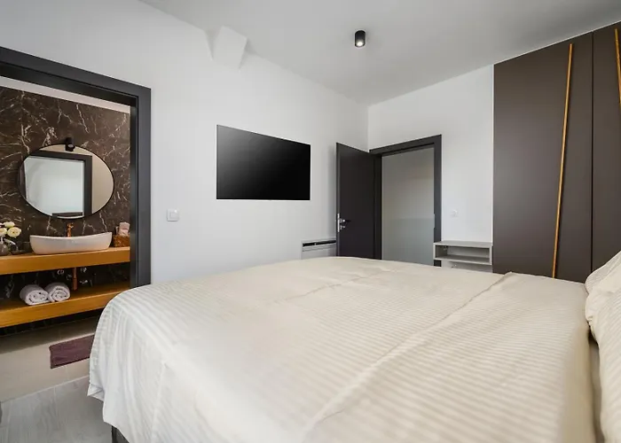 Luxury Naer Labin *